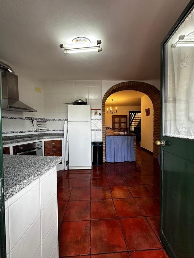 Espaciosa Y Elegante Casa Rural En Los Marines Eksteriør billede